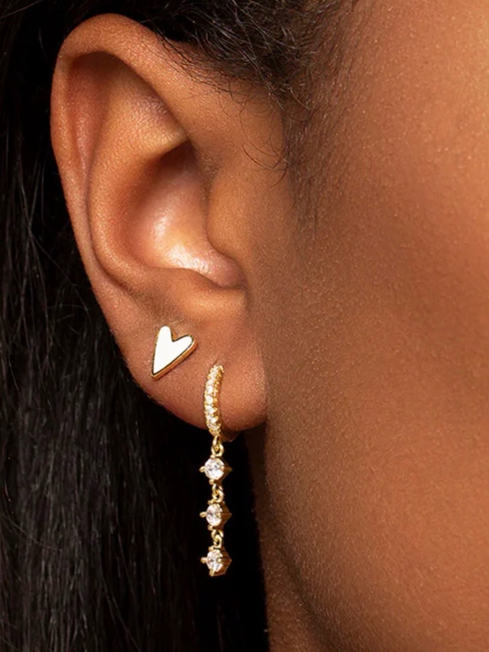 Uncommon James White Heart Studs. NWT. - Picture 2 of 3